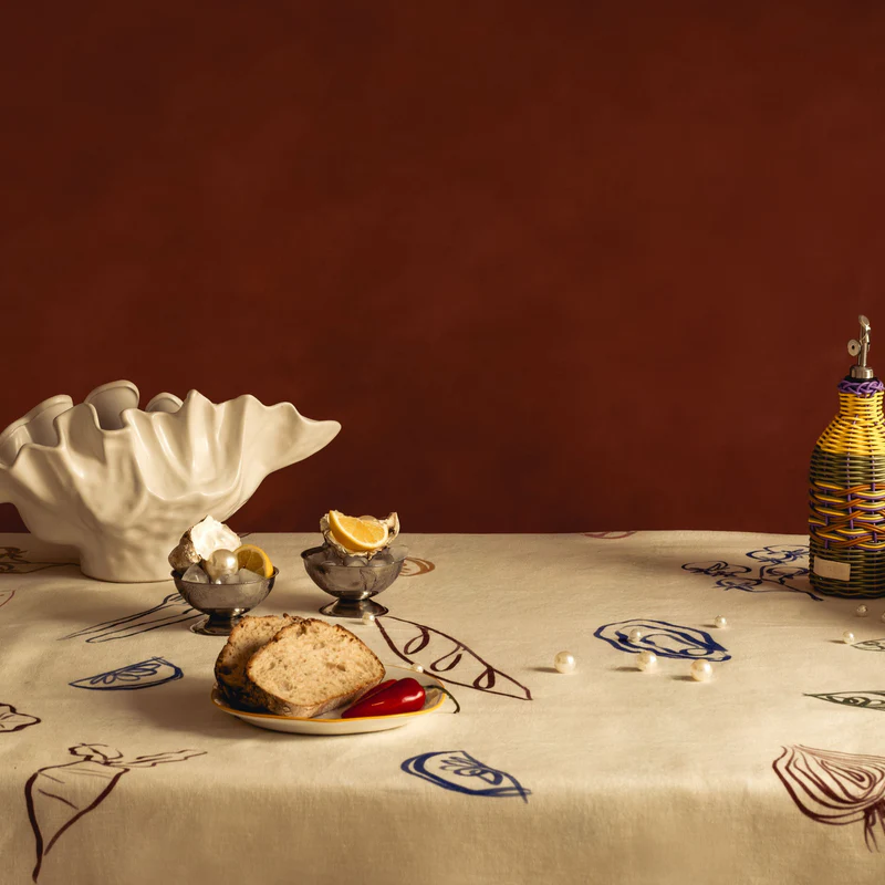 Dinner_Tablecloth_Editorial_Landscape_-_Resized
